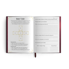 Shadows of Tarot: A Tarot Spread Journal
