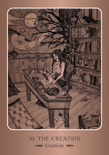 Wild Woman Oracle Awaken Your True, Free and Soulful Self (44 cards with gilded edges and 144-page book)