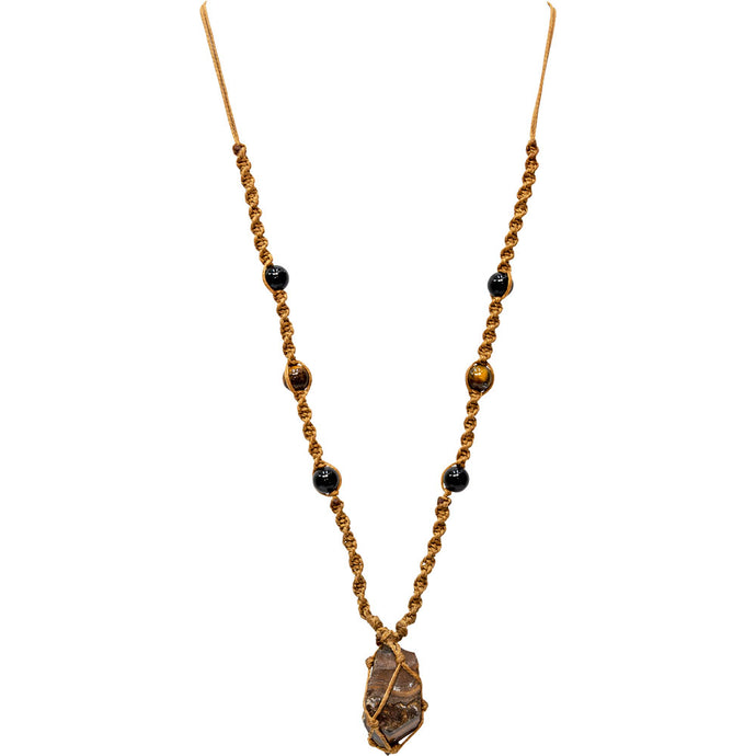 Macrame Necklace with Crystals